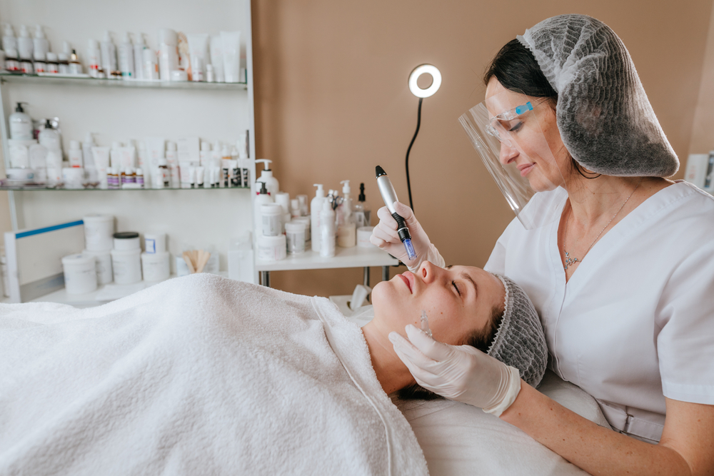 What Is the Difference Between an Esthetician and a Master Esthetician