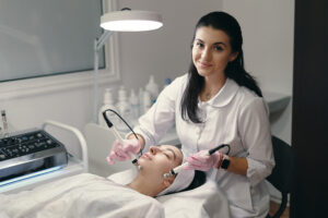 Choosing an esthetician school in Utah